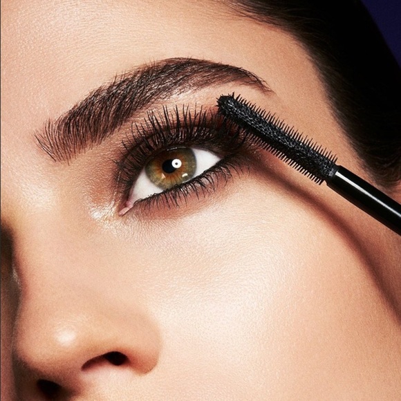 Tarte Maneater Voluptuous Mascara - Picture 14 of 16